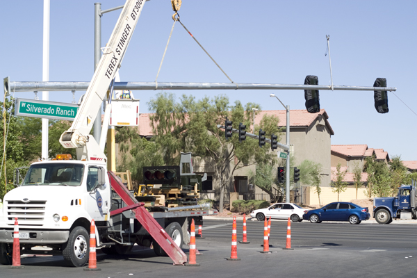 Mast Arm Traffic Signal Installation